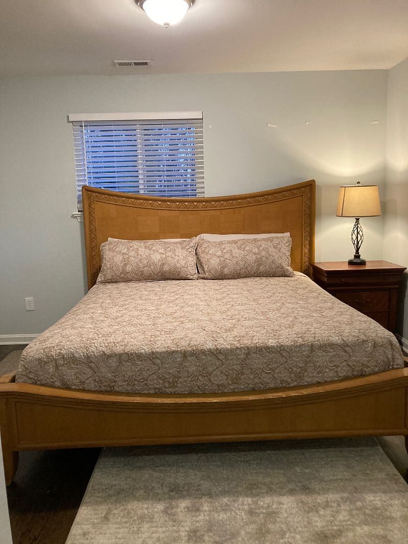 King sized bed