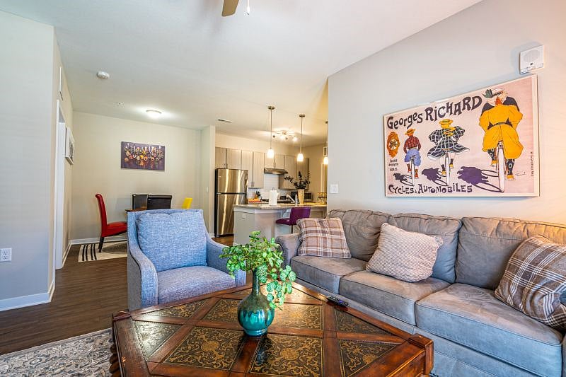 Welcome Home! Relax, read or watch TV in this quiet and spacious living room.