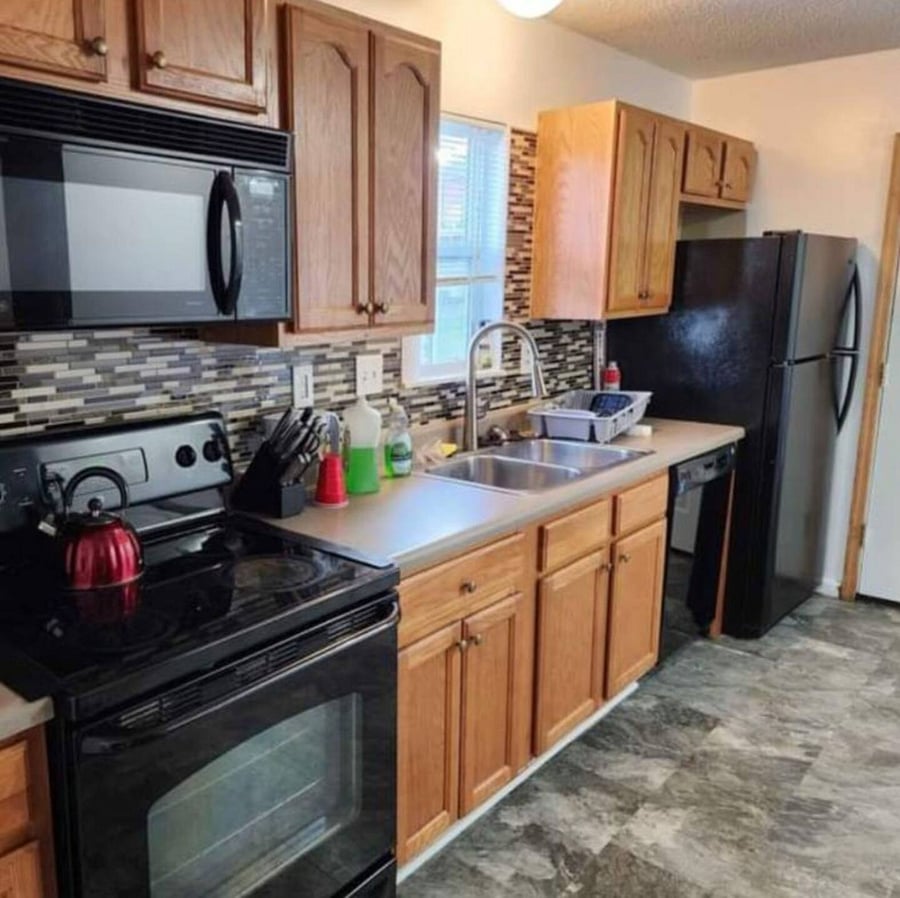 The shared kitchen has everything you need.