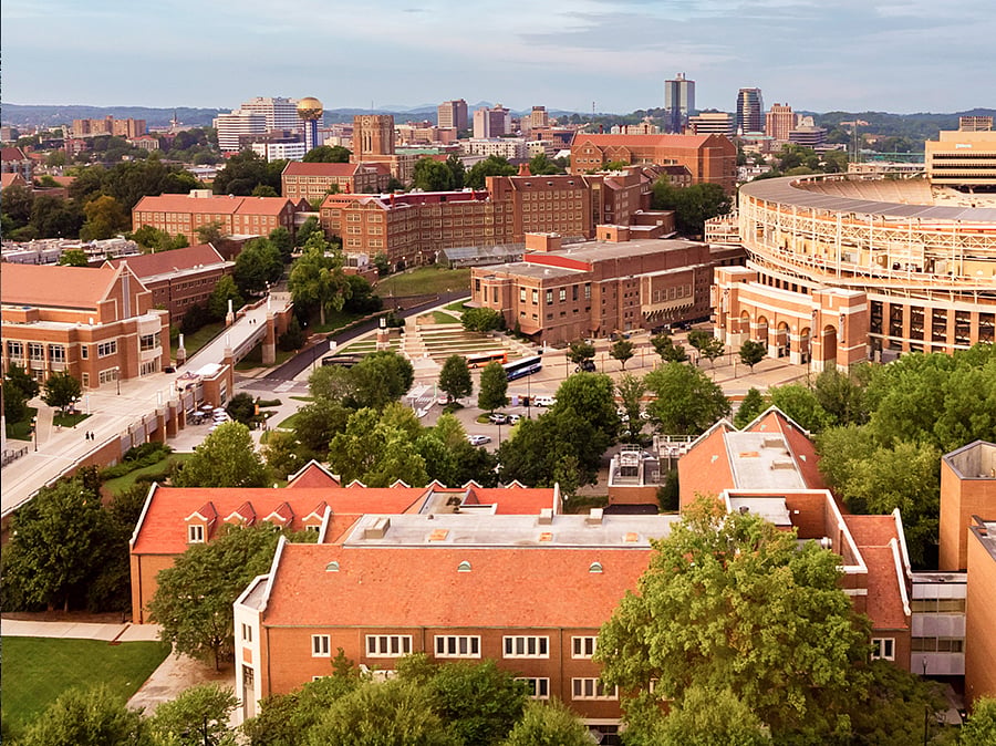 The University of Tennessee, Knoxville campus is only minutes away.