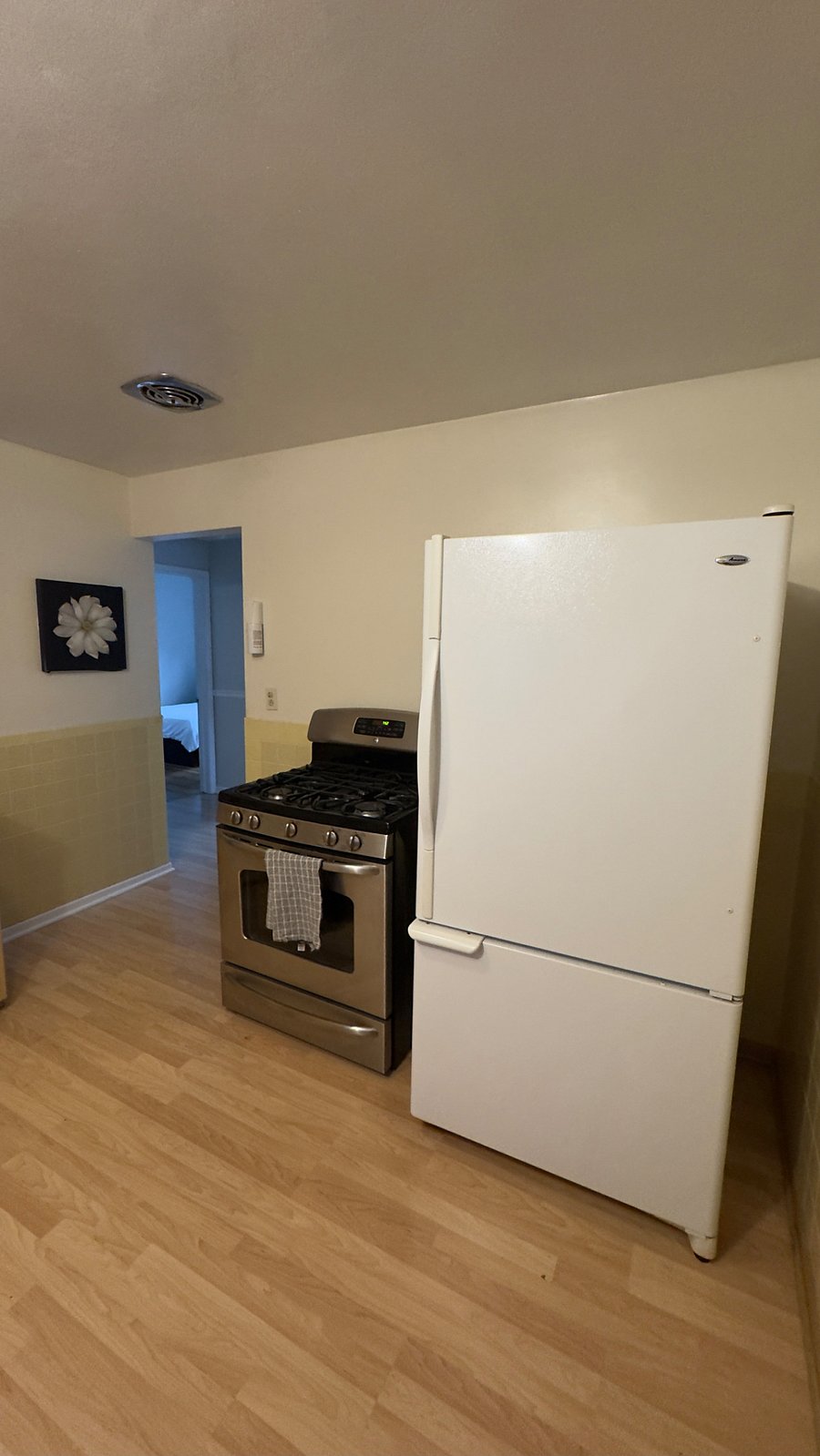 Furnished Finder property 391490_1 photo 4