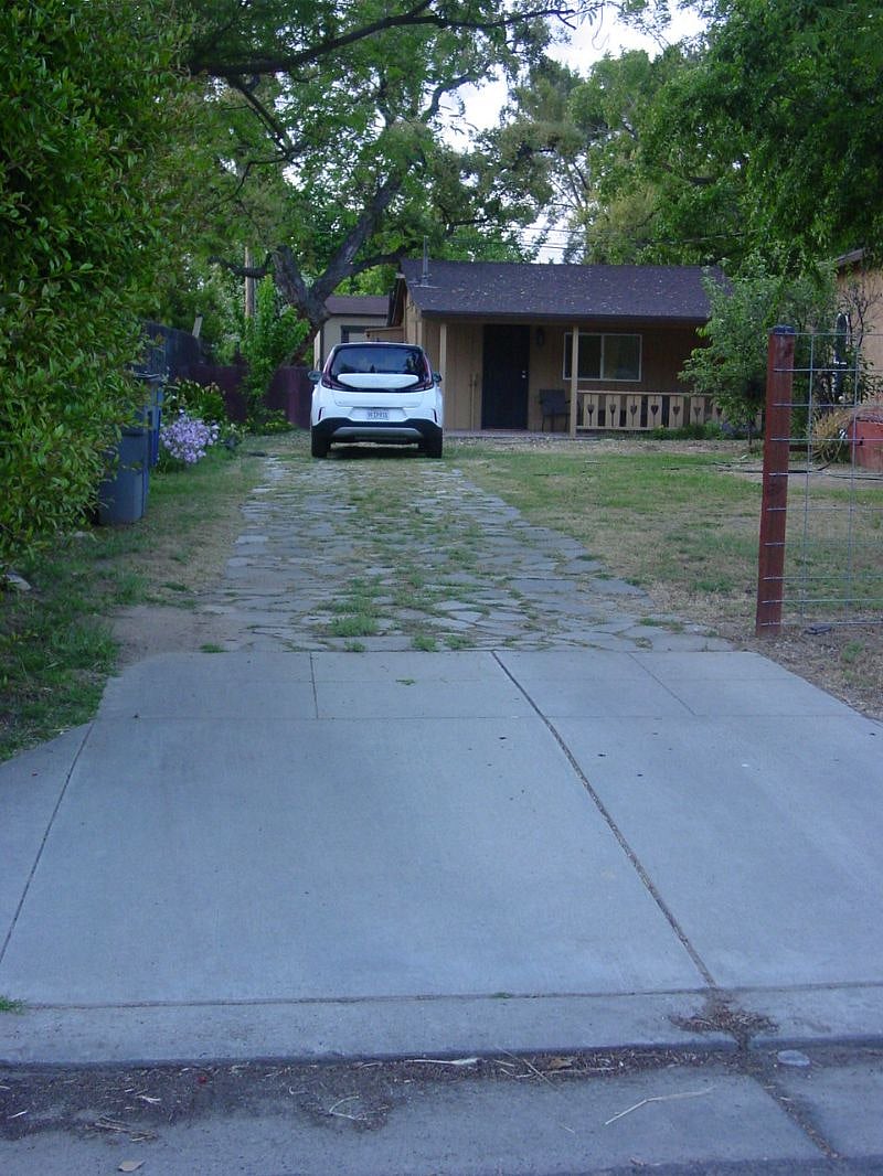 Furnished Finder property 391503_1 photo 2