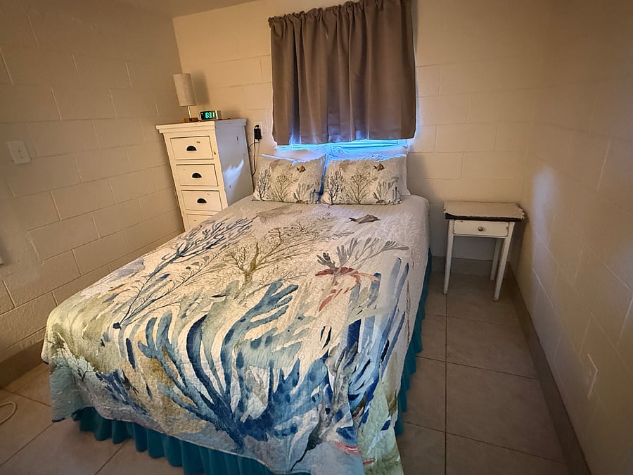 Queen bed