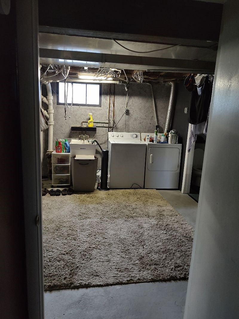 Downstairs - Washer/Dryer
