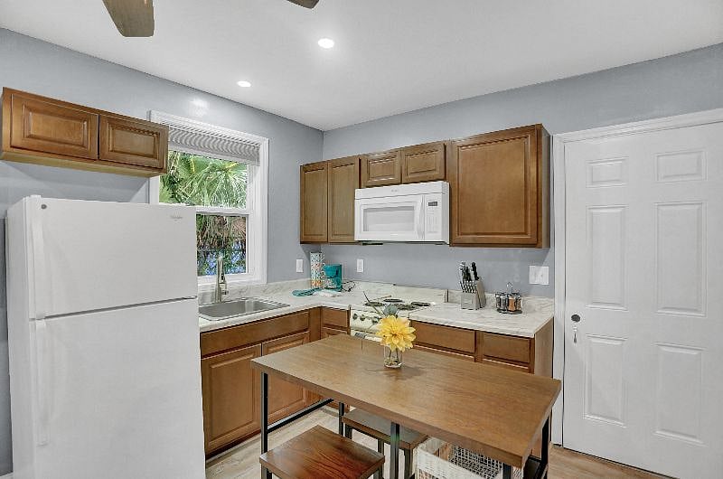Furnished Finder property 391629_1 photo 6