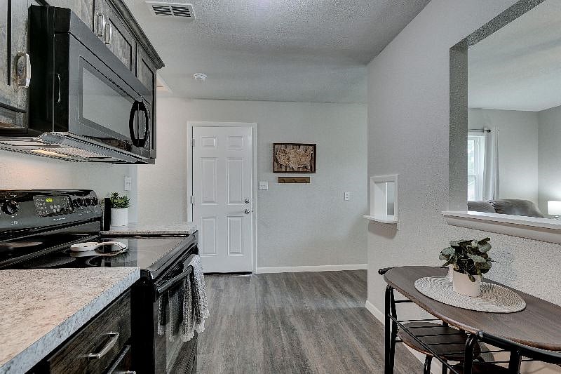 Furnished Finder property 391645_1 photo 15