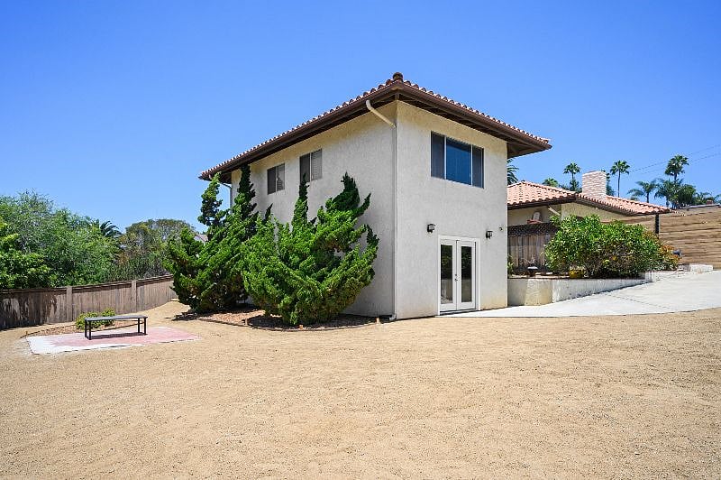 Furnished Finder property 391713_1 photo 13