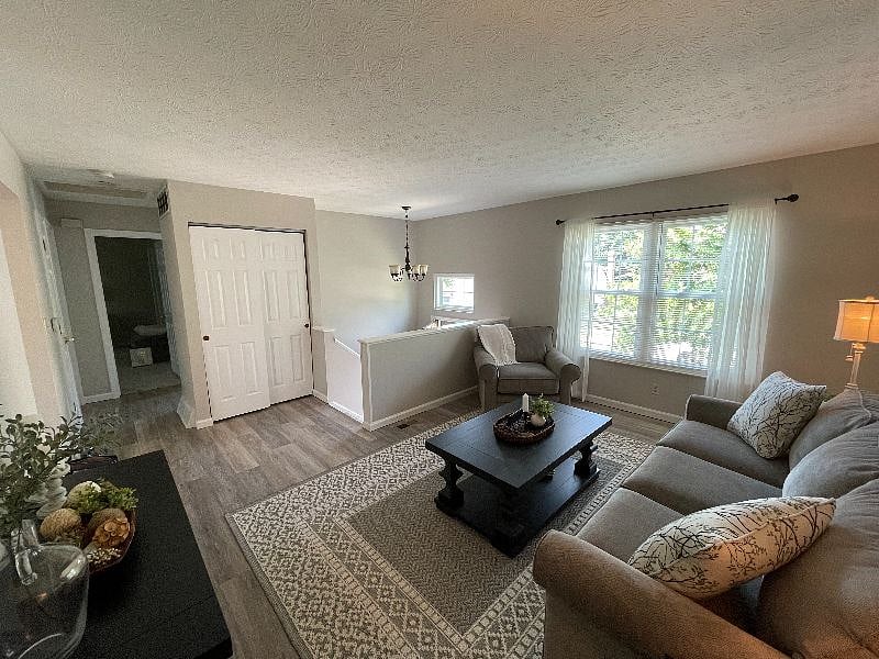 Furnished Finder property 391733_1 photo 2