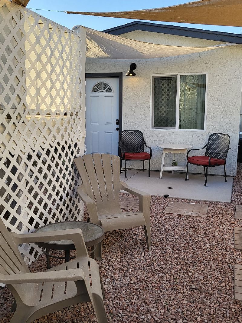 Outdoor sitting area