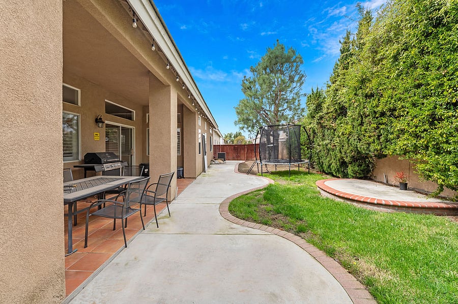 Furnished Finder property 391820_1 photo 3