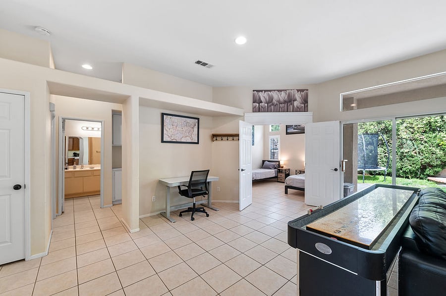 Furnished Finder property 391820_1 photo 9