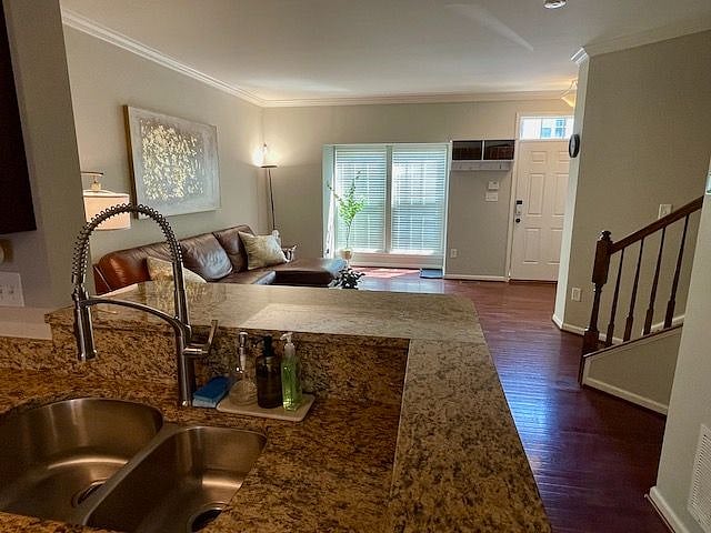 Furnished Finder property 391846_4 photo 14