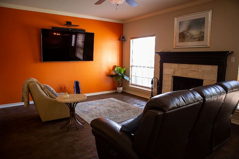 Furnished Finder property 391874_1 photo 3