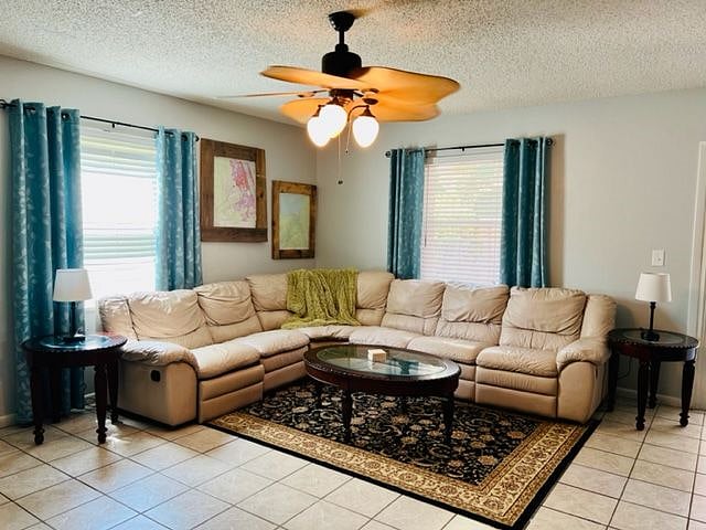 Furnished Finder property 391989_1 photo 4