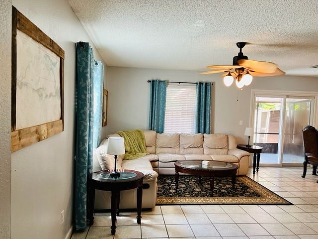 Furnished Finder property 391989_1 photo 3