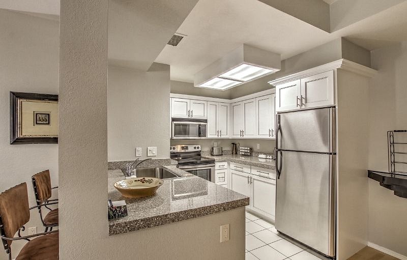 Furnished Finder property 391995_1 photo 1