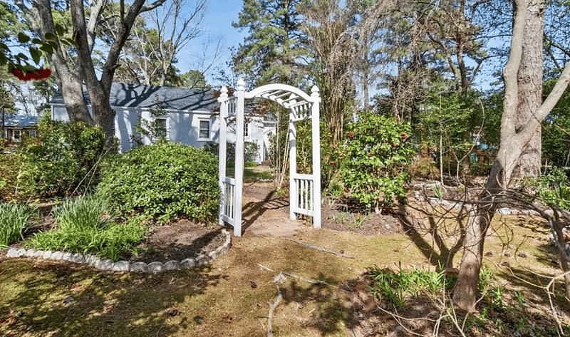 Furnished Finder property 392003_1 photo 28