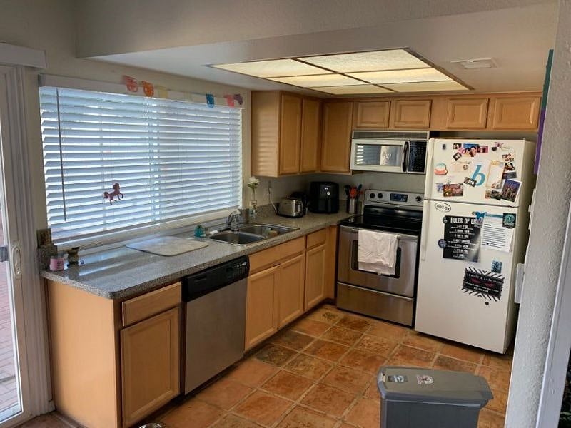 Furnished Finder property 392024_1 photo 16