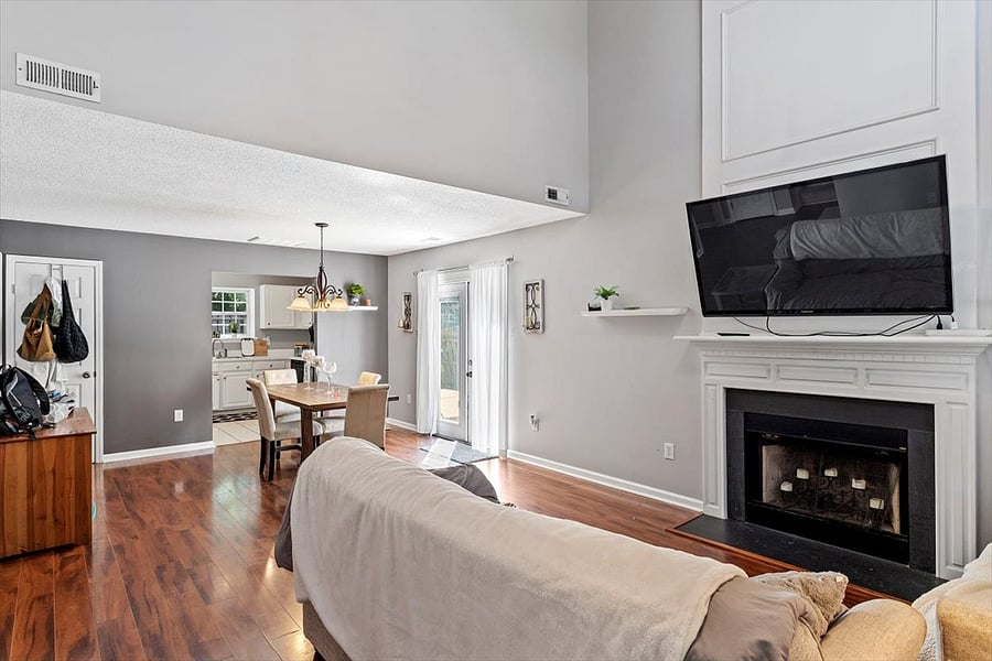 Furnished Finder property 392274_1 photo 4
