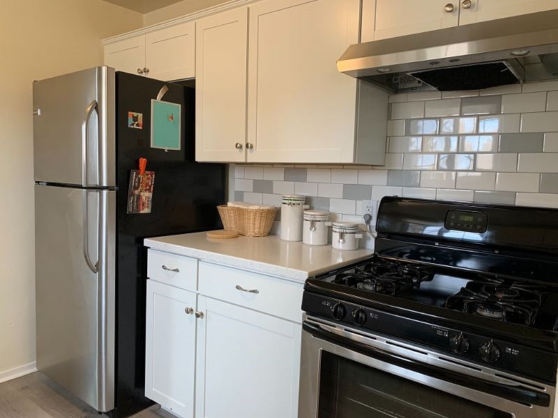 Gas stove