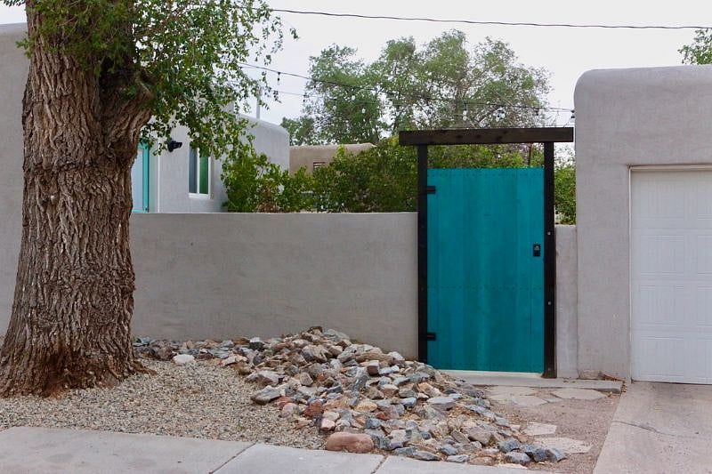 Private back gate