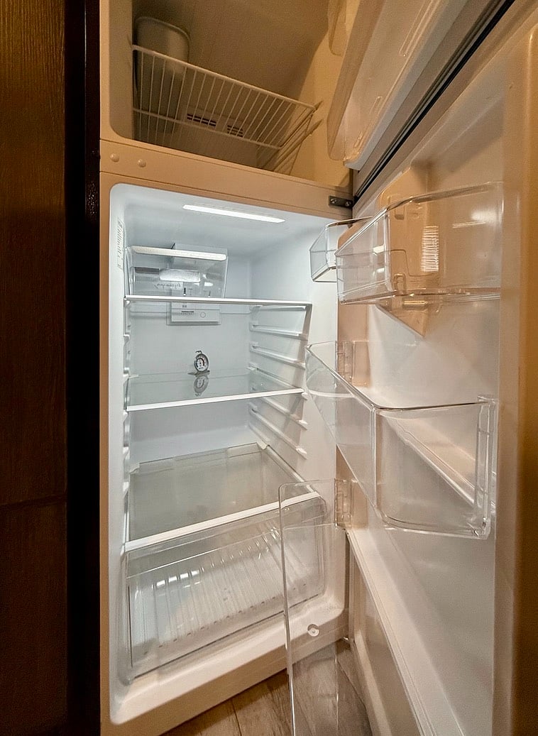 Medium sized fridge