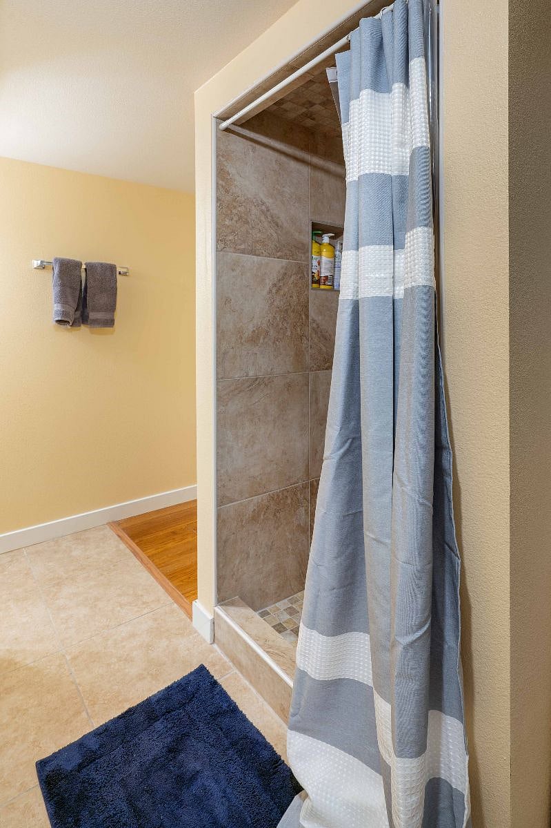 Bathroom #2