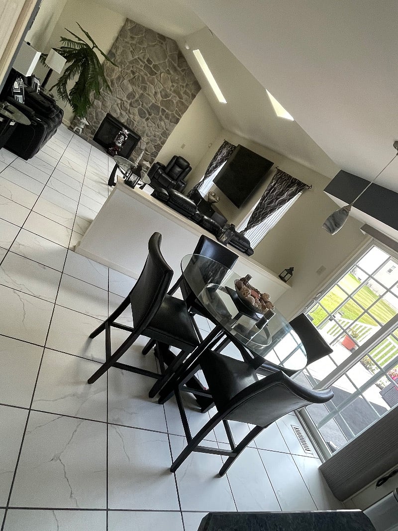 Furnished Finder property 392384_1 photo 4