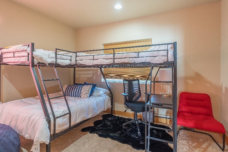 Furnished Finder property 392424_1 photo 30