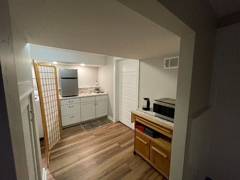 Furnished Finder property 392428_1 photo 3