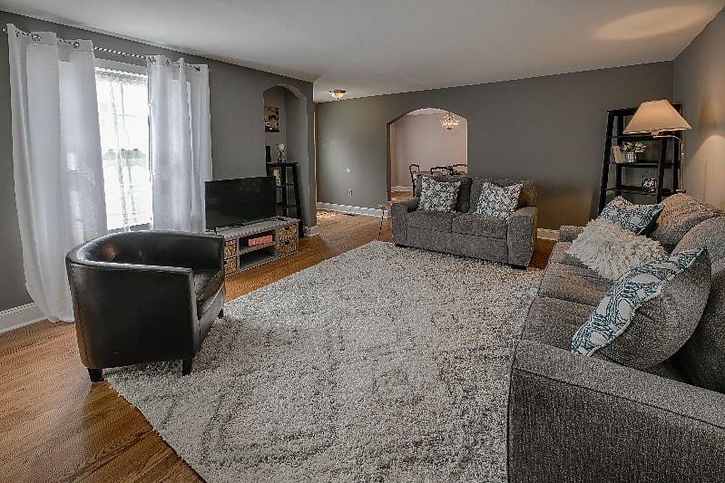 Furnished Finder property 392443_1 photo 3