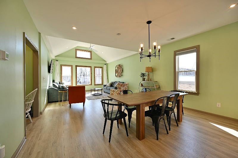 Furnished Finder property 392476_1 photo 5