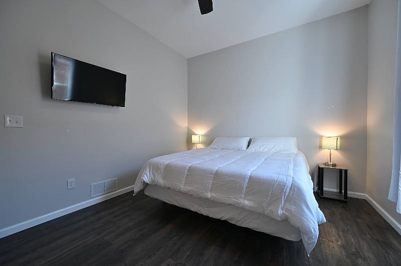 Furnished Finder property 392476_1 photo 35