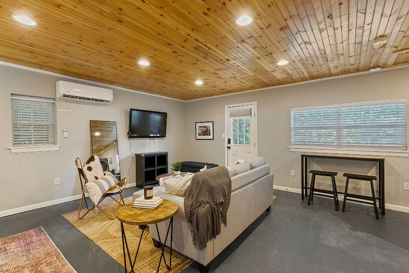 Furnished Finder property 392516_1 photo 3