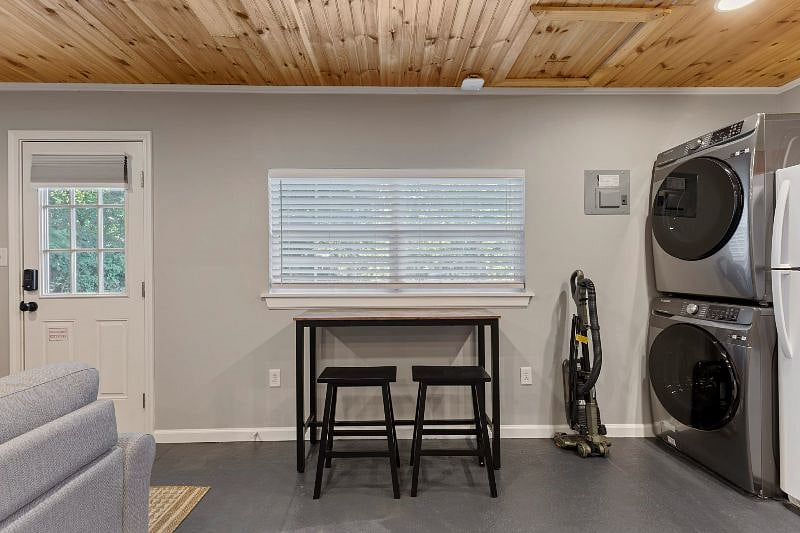 Furnished Finder property 392516_1 photo 7