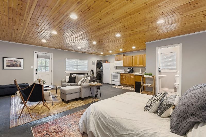 Furnished Finder property 392516_1 photo 11