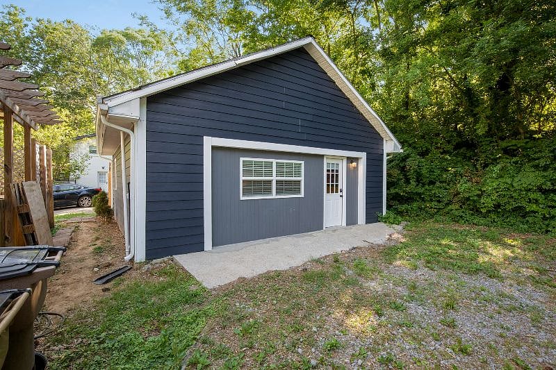 Furnished Finder property 392516_1 photo 15