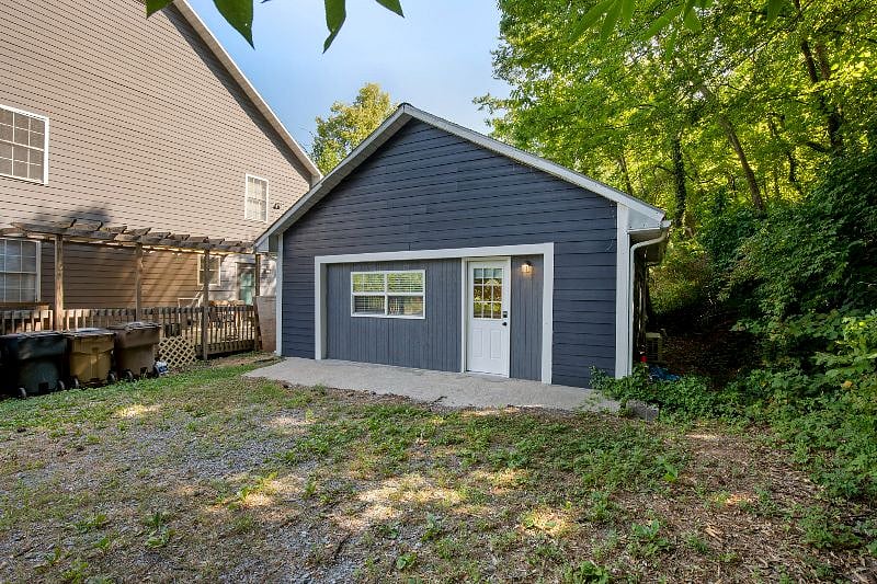 Furnished Finder property 392516_1 photo 17