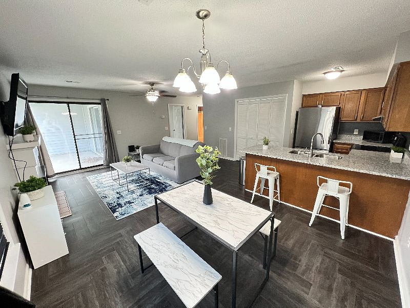 Furnished Finder property 392540_1 photo 3