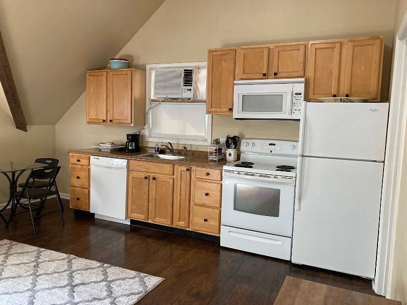 Furnished Finder property 392576_1 photo 5