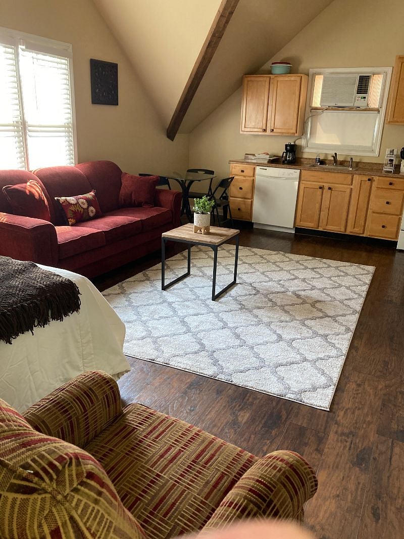 Furnished Finder property 392576_1 photo 4