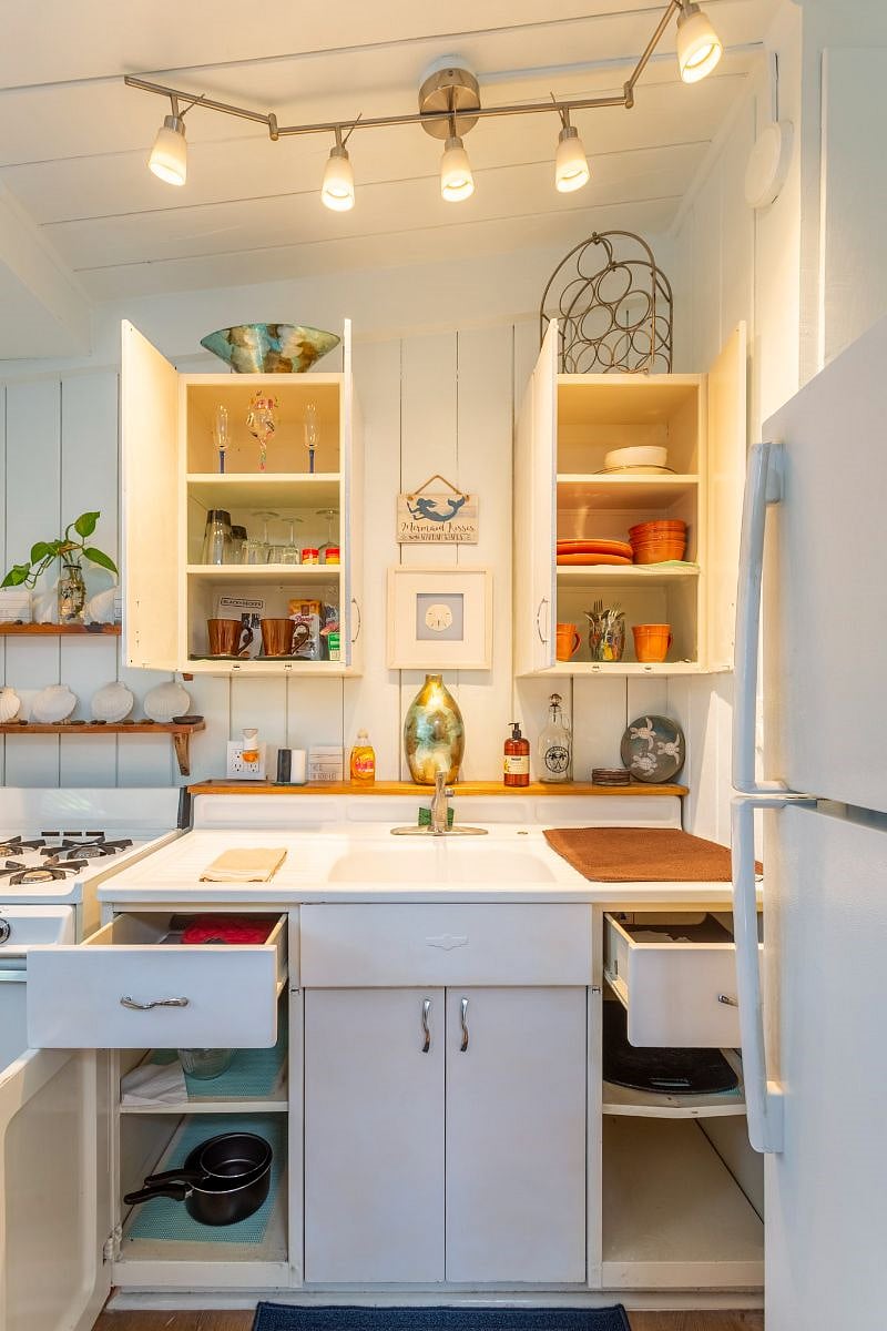 Fully stocked with any kitchen supplies you need