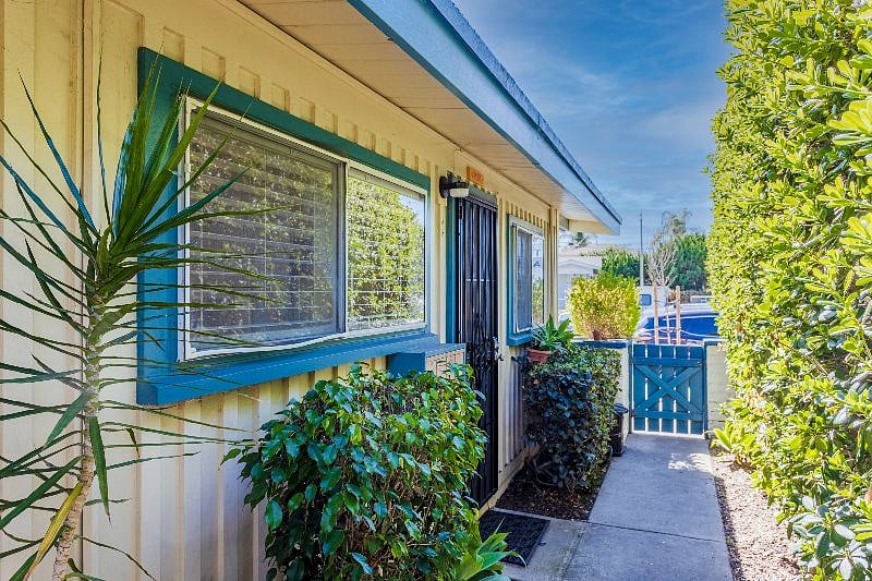 Furnished Finder property 392610_2 photo 6