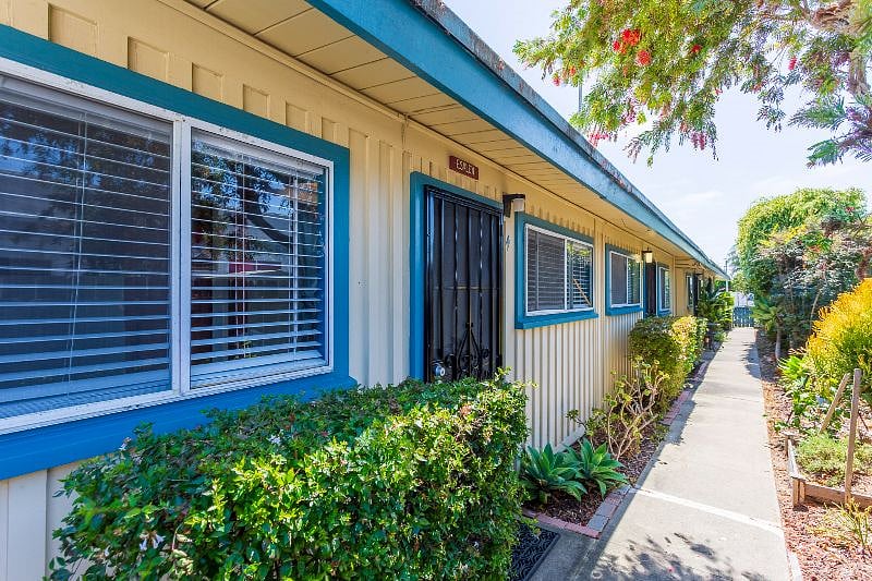 Furnished Finder property 392610_3 photo 18