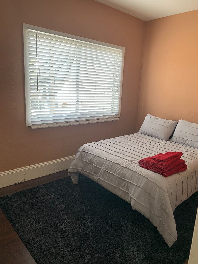 Furnished Finder property 392646_1 photo 20