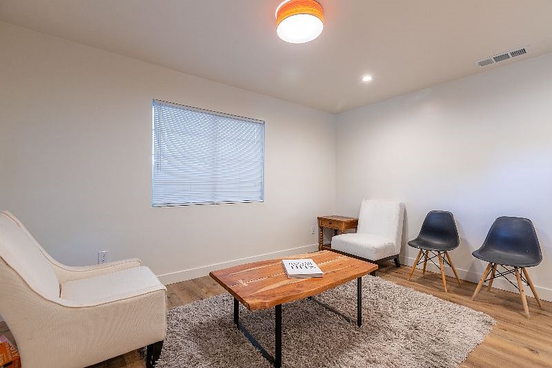 Furnished Finder property 392648_5 photo 6