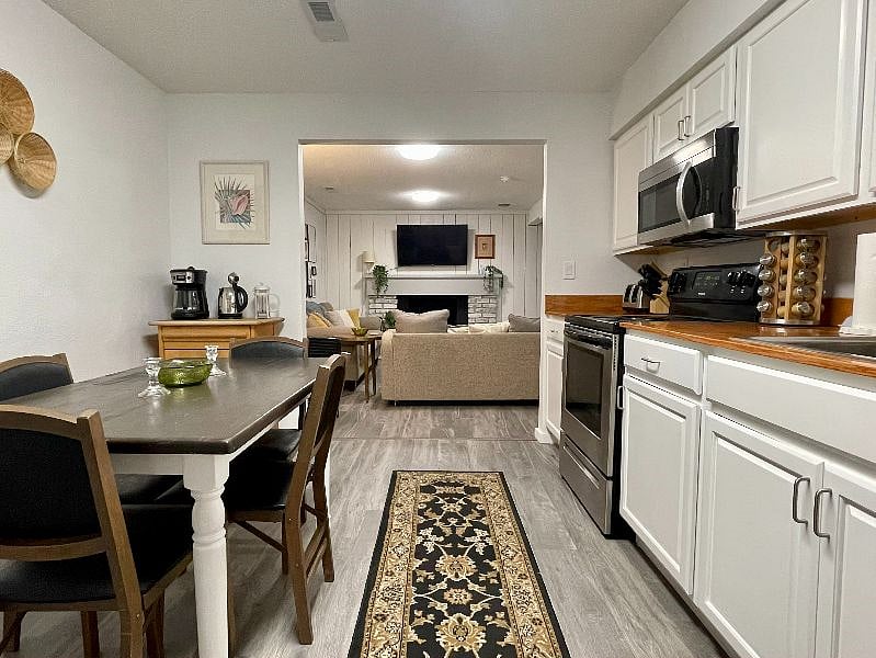 Furnished Finder property 392669_1 photo 15
