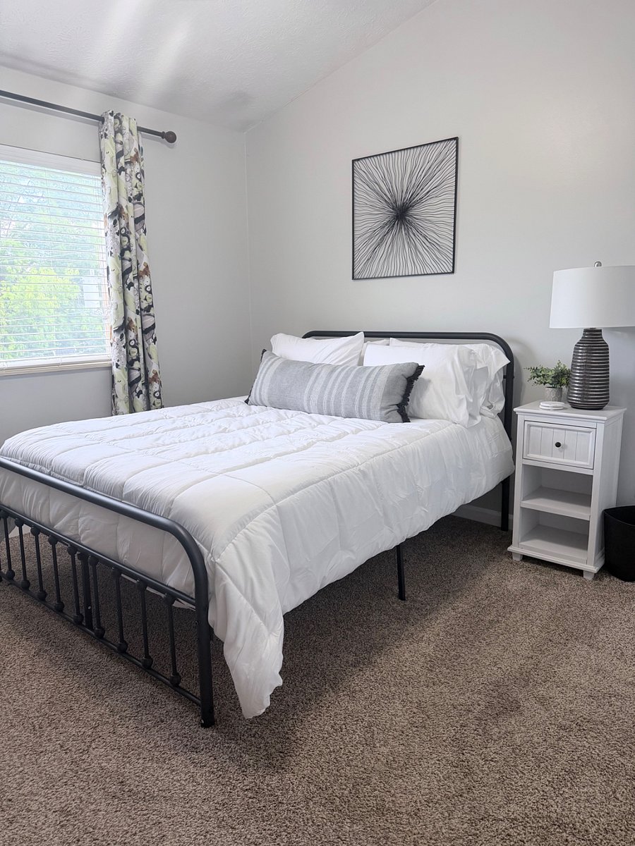 Furnished Finder property 392672_1 photo 16