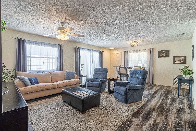 Furnished Finder property 392690_1 photo 4