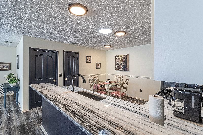 Furnished Finder property 392690_1 photo 3